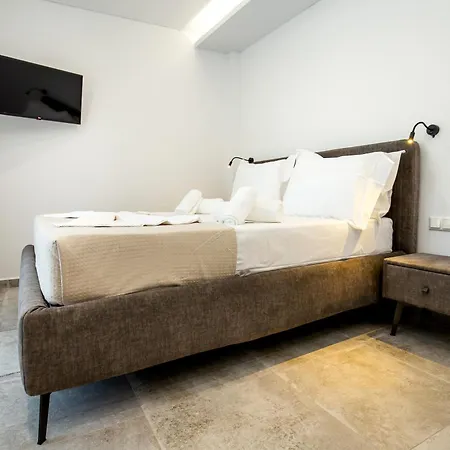 Upartments 2* Potos