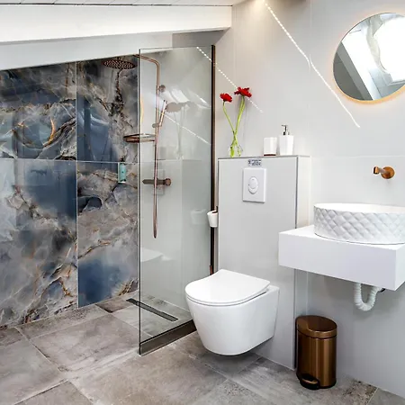 Upartments 公寓式酒店 3*