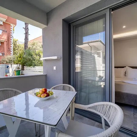 Upartments شقة فندقية 3*