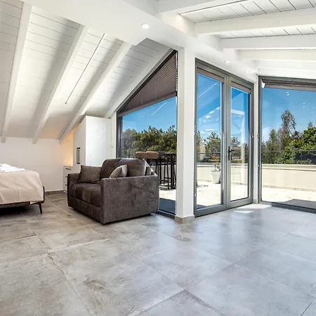 شقة فندقية Upartments