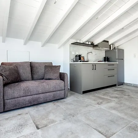 شقة فندقية Upartments بوتوس