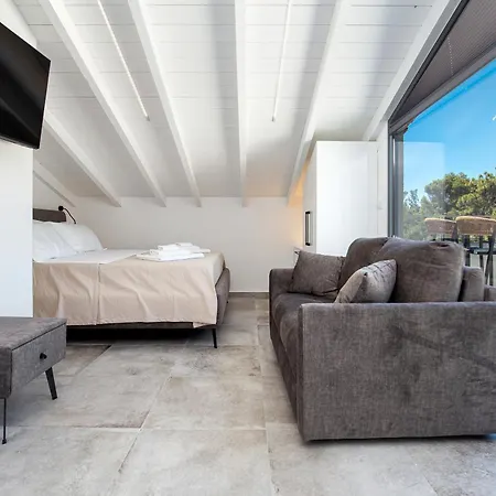 Upartments بوتوس