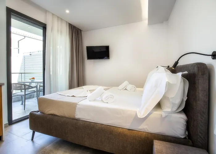 Aparthotel Upartments 3*