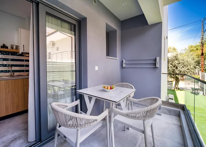 Aparthotel Upartments 3*