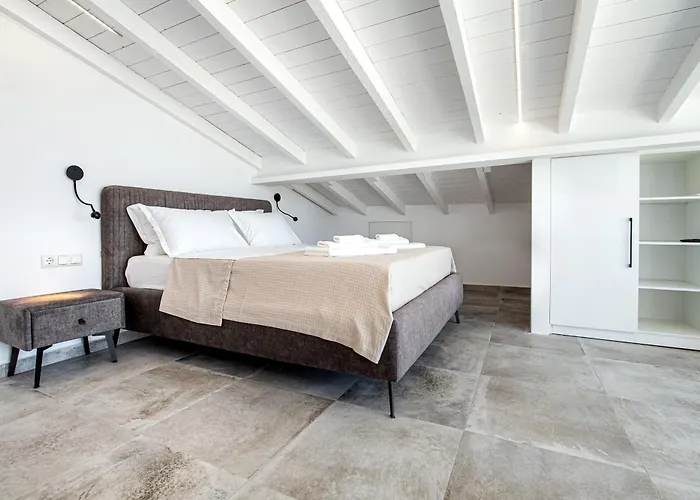 Aparthotel Upartments 3*