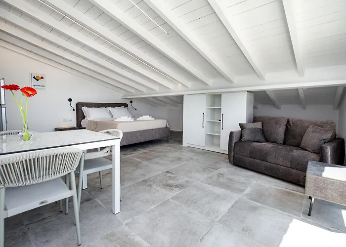 Upartments 3*